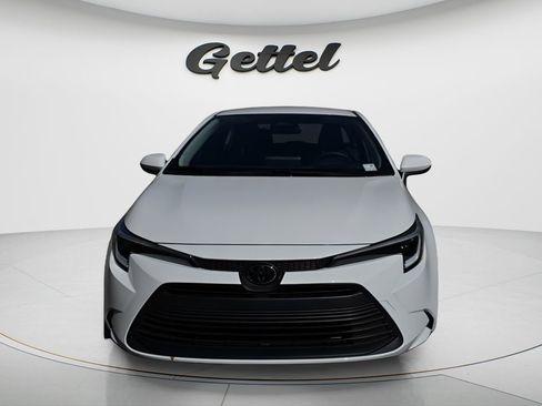 Used 2026 Toyota Corolla LE FWD image 8