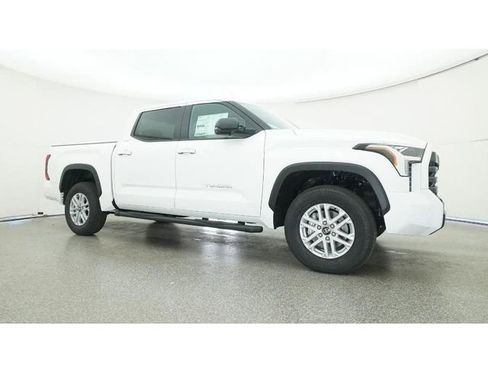 New 2026 Toyota Tundra SR5 AWD/4WD image 28