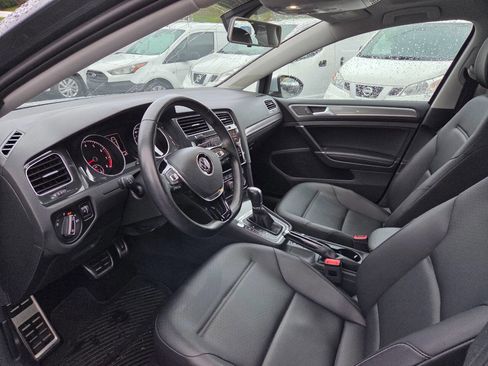 Used 2018 Volkswagen Golf Alltrack SE image 14