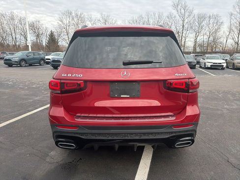 Used 2020 Mercedes-Benz GLB 250 4MATIC image 4