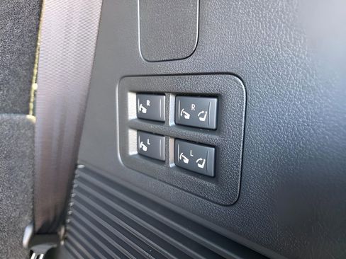 New 2026 Nissan Armada SL image 10