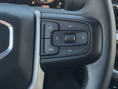 Used 2024 GMC Sierra 1500 SLE image 28
