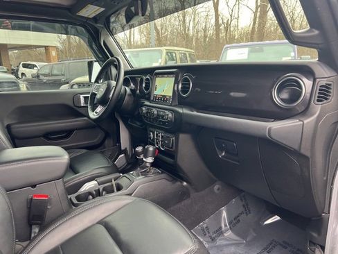 Used 2021 Jeep Wrangler Unlimited Sahara image 27