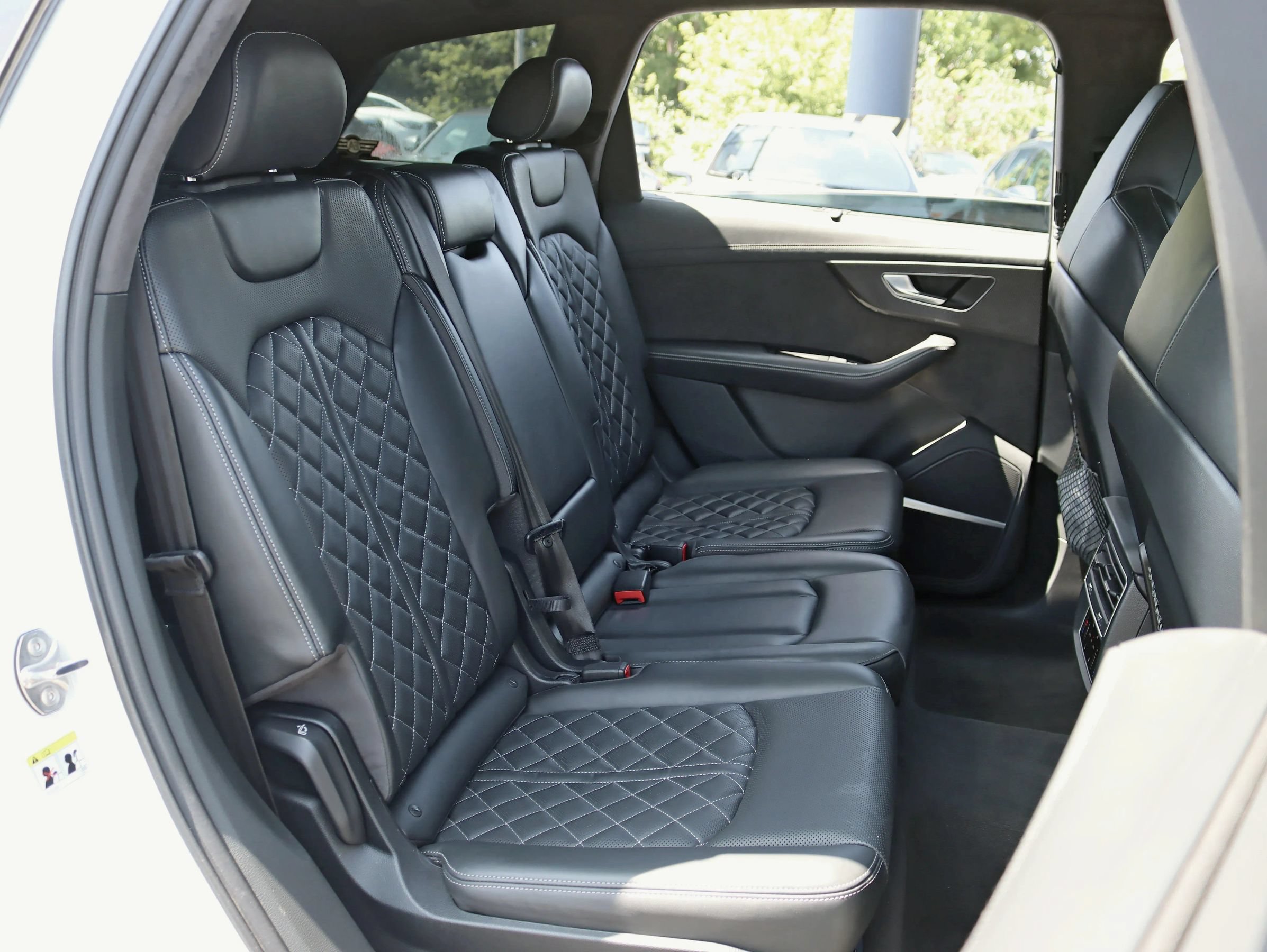 Used 2021 Audi SQ7 Prestige w/ Prestige Package AWD/4WD image 35