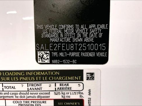 New 2026 Land Rover Defender 130 X-Dynamic SE image 11