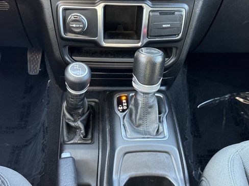 Used 2021 Jeep Wrangler Unlimited Sport image 7