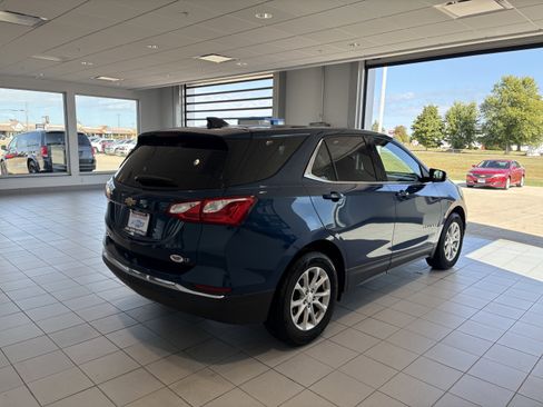 Used 2019 Chevrolet Equinox LT w/ Driver Convenience Package image 6