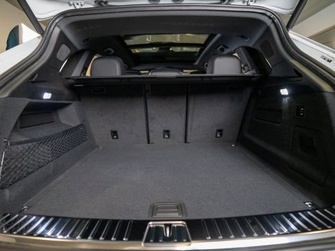 New 2025 Porsche Cayenne image 38