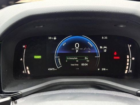 Used 2025 Toyota Camry SE w/ Convenience Package image 22