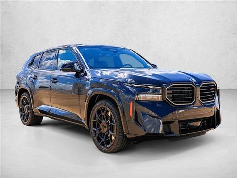 Used 2026 BMW XM Label Red image 3