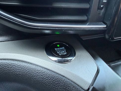 Used 2020 Ford Explorer XLT w/ Equipment Group 202A image 27