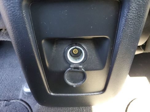 Used 2019 Dodge Journey SE w/ Connectivity Group FWD image 14