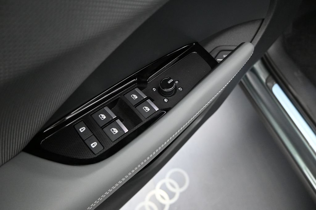 New 2026 Audi Q3 quattro 2.0T AWD/4WD image 6