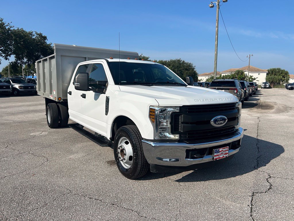 Used 2019 Ford F350 XL w/ Power Equipment Group RWD image 2
