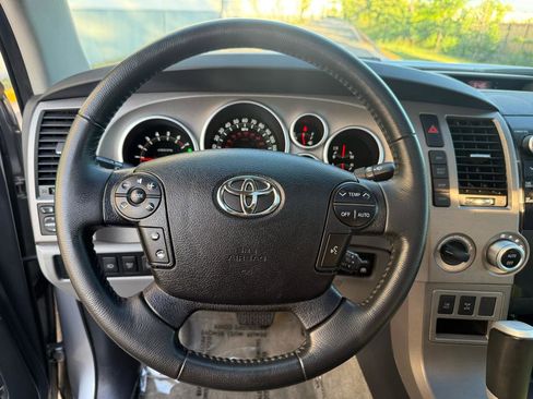 Used 2010 Toyota Sequoia Limited AWD/4WD image 48