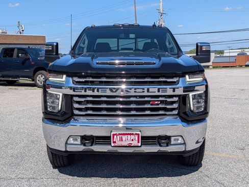 Used 2023 Chevrolet Silverado 3500 LTZ AWD/4WD image 8