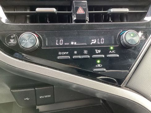 Used 2024 Toyota Camry LE image 21