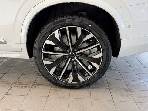 New 2026 Volvo XC90 B6 Plus w/ Protection Package Premier image 10