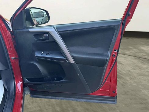 Used 2017 Toyota RAV4 LE w/ All Weather Liner Package AWD/4WD image 15