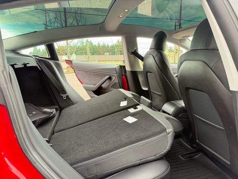 Used 2020 Tesla Model 3 Long Range image 23