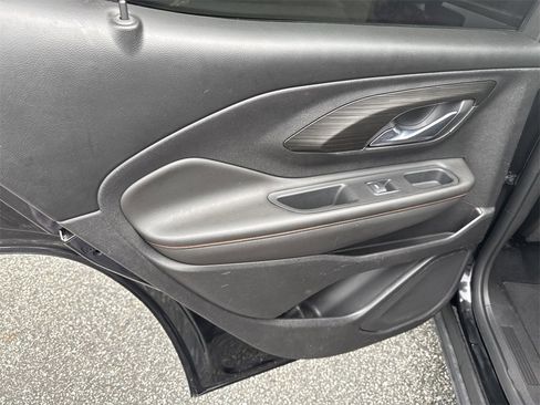 Used 2021 GMC Terrain SLT w/ Elevation Edition image 23