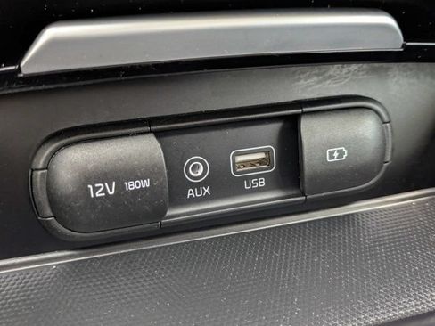 Used 2018 Kia Stinger Premium RWD image 21