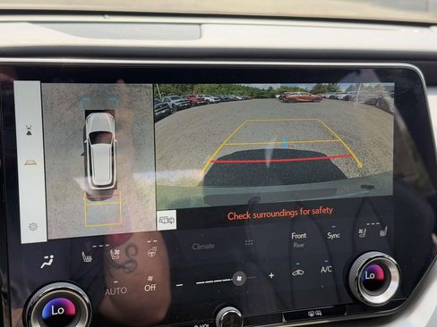 New 2025 Lexus TX 500h AWD image 11