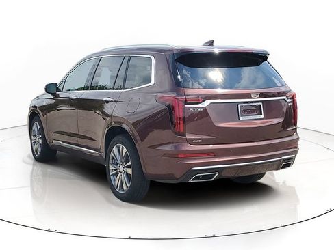 Certified 2022 Cadillac XT6 Premium Luxury AWD/4WD image 4