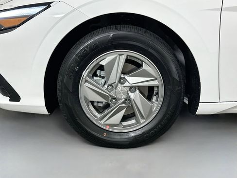 New 2026 Hyundai Elantra SE w/ Cargo Package image 21