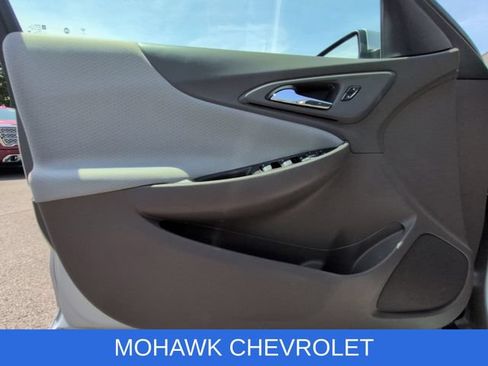 Used 2022 Chevrolet Malibu LS FWD image 23