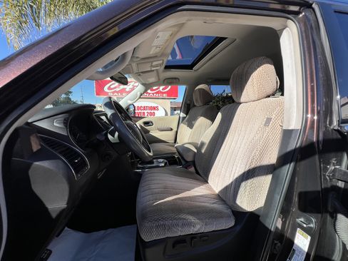 Used 2018 Nissan Armada SL w/ Premium Package image 11