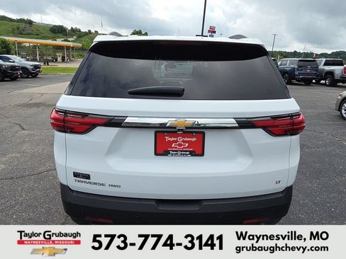 Used 2023 Chevrolet Traverse LT AWD/4WD image 7