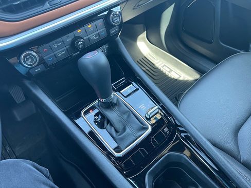 Used 2024 Jeep Compass Limited image 16