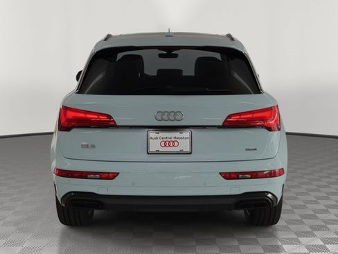 Used 2023 Audi Q5 e Prestige AWD/4WD image 10