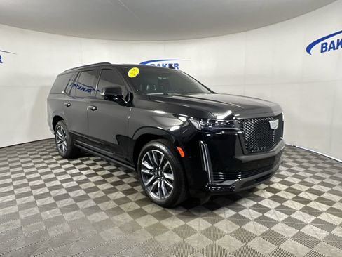 Used 2024 Cadillac Escalade Sport Platinum AWD/4WD image 2