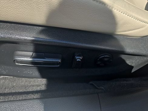 Used 2019 Honda Accord Touring image 14