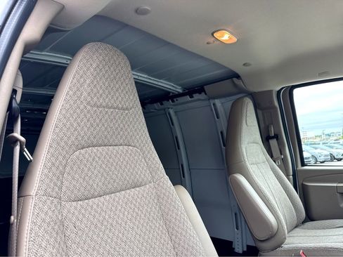New 2026 GMC Savana 2500 Extended w/ Driver Convenience Package RWD image 5