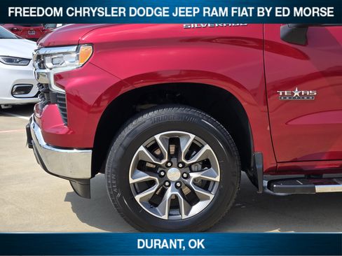 Used 2022 Chevrolet Silverado 1500 LT w/ Texas Edition Plus AWD/4WD image 6