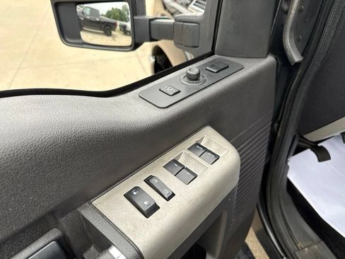 Used 2015 Ford F350 Lariat w/ Lariat Interior Package AWD/4WD image 19