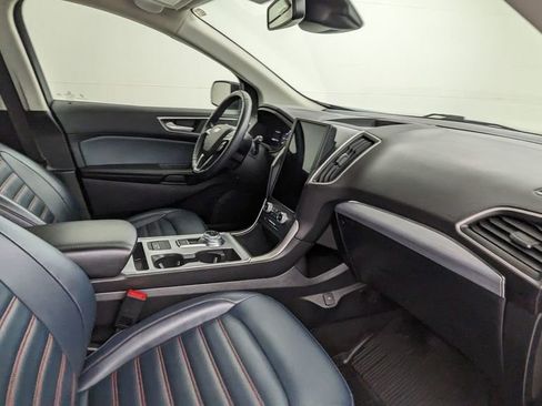 Certified 2022 Ford Edge SEL w/ Sport Appearance Package AWD/4WD image 39