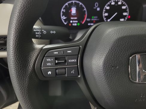 Used 2025 Honda HR-V LX image 24