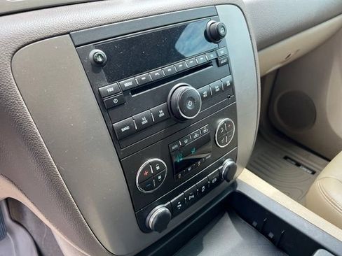 Used 2013 GMC Sierra 2500 SLT w/ SLT Convenience Package AWD/4WD image 28