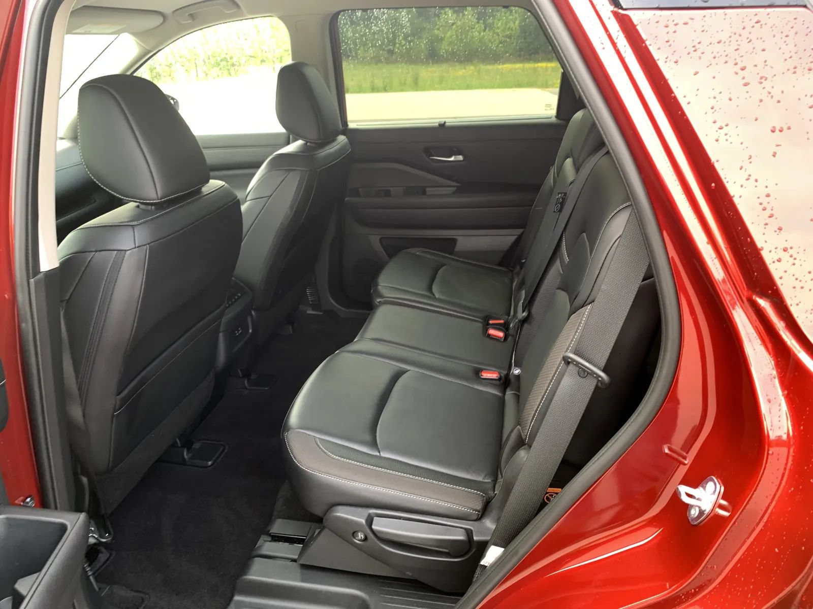 Used 2023 Nissan Pathfinder SL FWD image 18