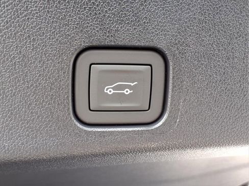 New 2026 Chevrolet Traverse LT w/ Sun and Wheel Package image 21