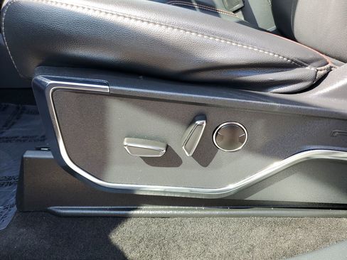 Used 2022 Ford F150 Lariat w/ Equipment Group 502A High image 69