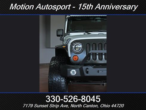 Used 2013 Jeep Wrangler Unlimited Rubicon w/ Connectivity Group AWD/4WD image 5