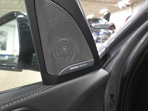 Used 2025 BMW X5 xDrive40i w/ M Sport Package image 6