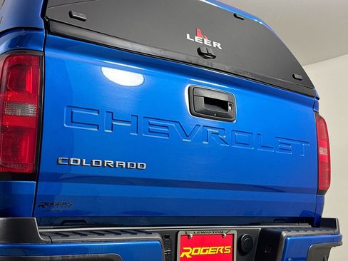 Used 2022 Chevrolet Colorado Z71 w/ Safety Package AWD/4WD image 26