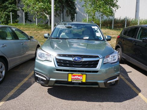 Used 2018 Subaru Forester 2.5i Premium AWD/4WD image 2
