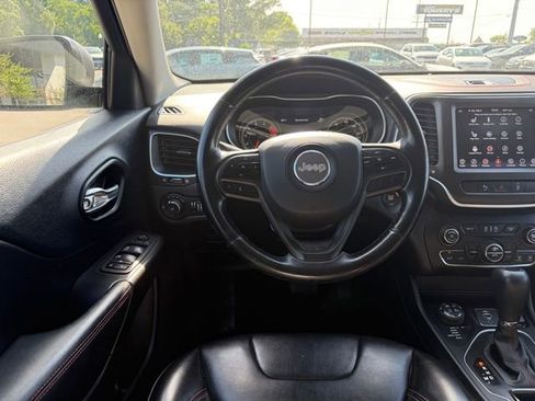 Used 2021 Jeep Cherokee Trailhawk AWD/4WD image 3